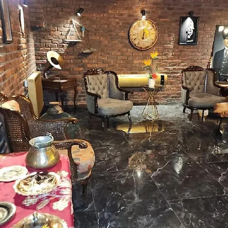 Kayibeyi & Restaurant מלון