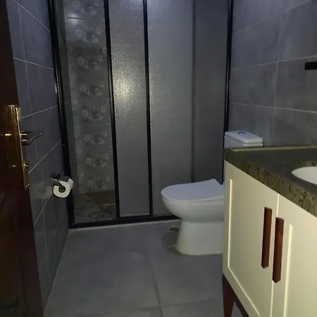 Kayibeyi & Restaurant מלון